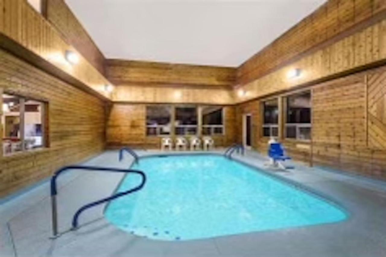 Pinetop Studio Suites Exterior photo