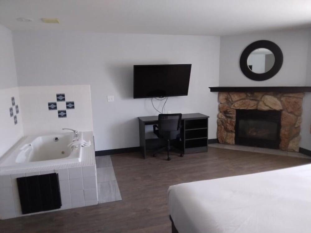 Pinetop Studio Suites Exterior photo